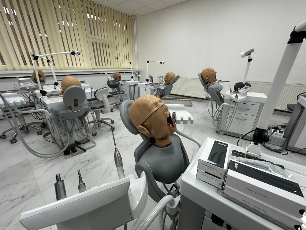 A training room for dentistry students in the University of East Sarajevo