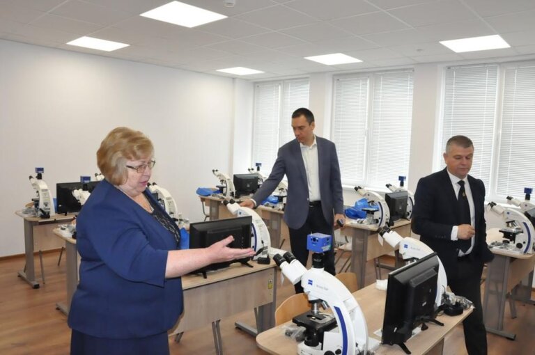 Prof Dr Assen Zlatarov University Faculty of Medicine New Lab